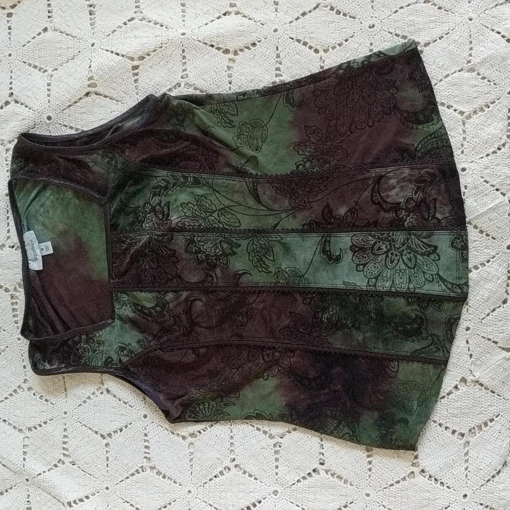 Dress barn tank with square neck and ribbon accents. One cool piece.